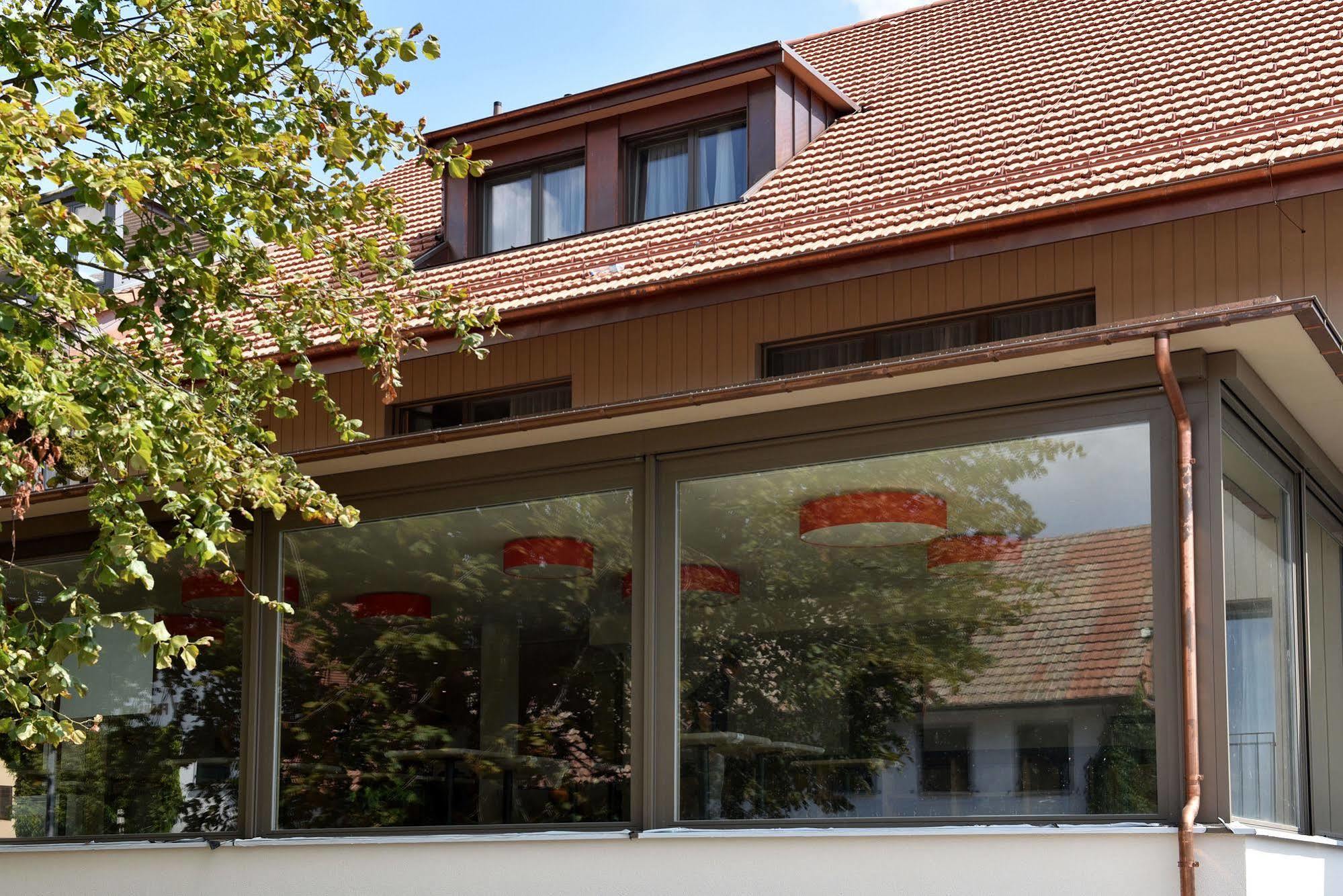 Landgasthof Kreuz - Der Zwischenstopp Mit Herz Auf Dem Weg In Den Suede Kappel bei Olten Bagian luar foto